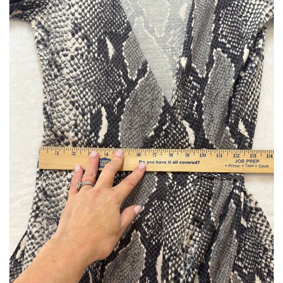 Diane Von Furstenberg New Julian Two Silk Jersey Wrap Dress Size 4 Python Gray - Picture 10 of 14